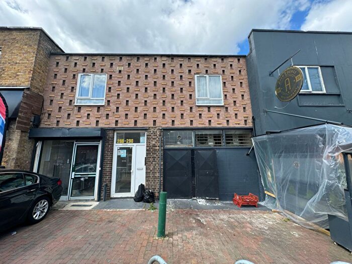 1 Bedroom Flat To Rent In High Street, Chatham, ME4