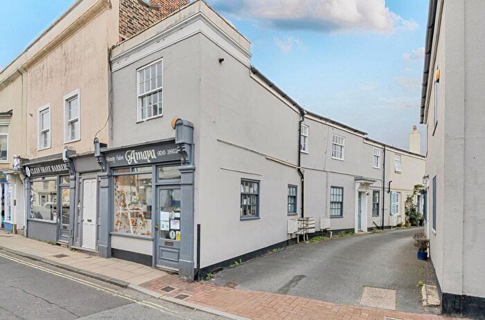 1 Bedroom Apartment For Sale In West Street, Emsworth, PO10