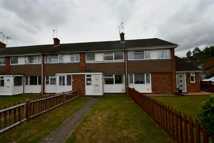 3 Bedroom Terraced House For Sale In Burden Way, Guildford, GU2