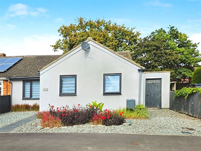 4 Bedroom Bungalow For Sale In Marion Close, Wymondham, Norfolk, NR18