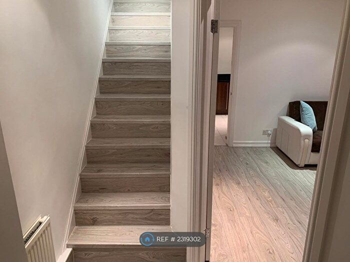 3 Bedroom Terraced House To Rent In Prescott Road, Cheshunt, EN8