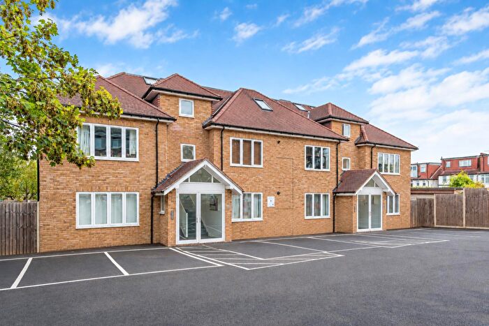 2 Bedroom Flat For Sale In Sutton Common Road, Sutton, SM1