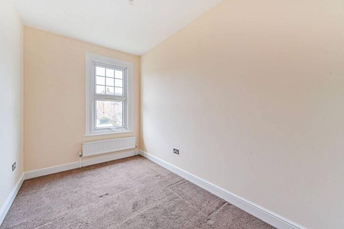 1 Bedroom Flat To Rent In St Augustines Avenue, South Croydon, CR2