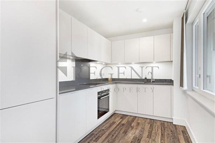 2 Bedroom Apartment To Rent In Fusion Apartments, Moulding Lane, SE14