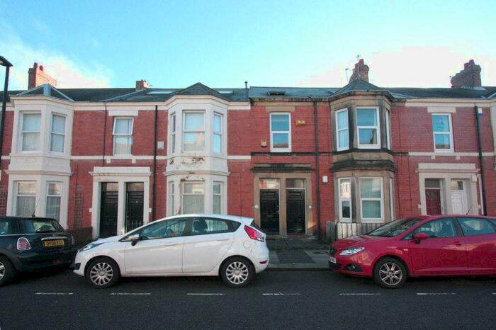 6 Bedroom Terraced House To Rent In Hazelwood Avenue, Jesmond, Newcastle Upon Tyne, NE2