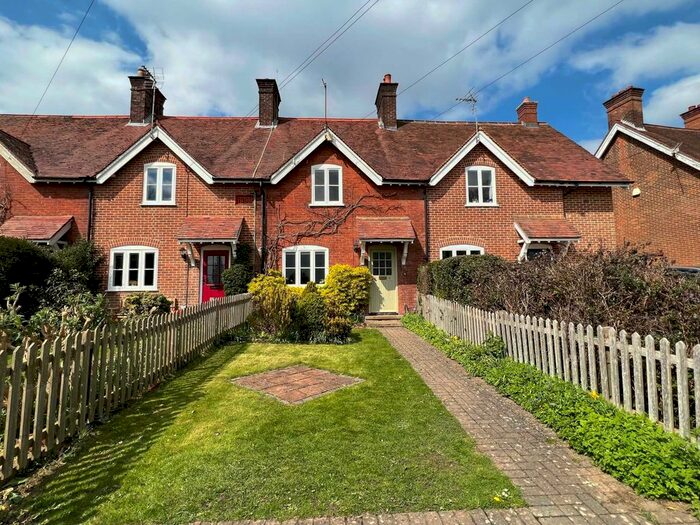 3 Bedroom Terraced House For Sale In Little Twye Cottages, Buckland Common, Tring, HP23