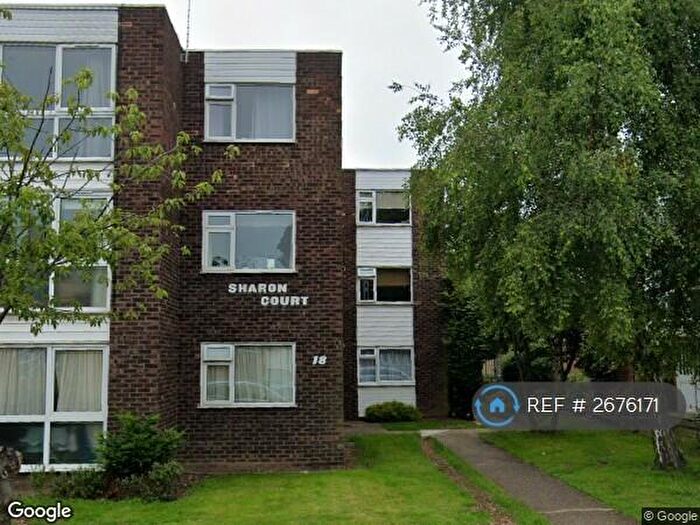 2 Bedroom Flat To Rent In Hadlow Road, Sidcup, DA14