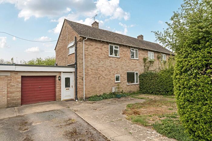3 Bedroom Semi-Detached House For Sale In Faulkners Close, Fairford, Gloucestershire, GL7