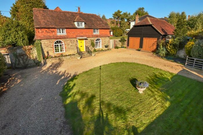 4 Bedroom Detached House To Rent In High Street, Billingshurst, RH14