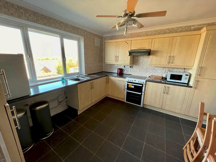 2 Bedroom Flat To Rent In Eustace Drive, Bryncethin - Bridgend, CF32