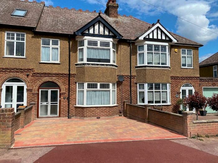 3 Bedroom Terraced House To Rent In Hunters Way, Gillingham, ME7