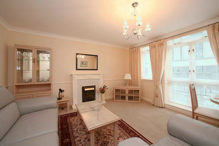 1 Bedroom Flat To Rent In Pemberton House, East Harding Street, London, EC4A