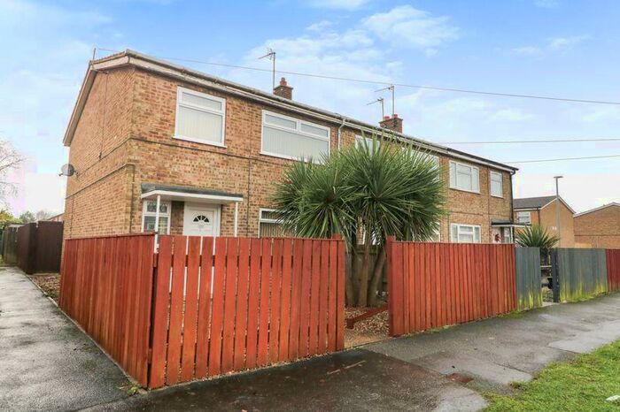3 Bedroom Terraced House To Rent In Drapers Lane, Hedon, HU12