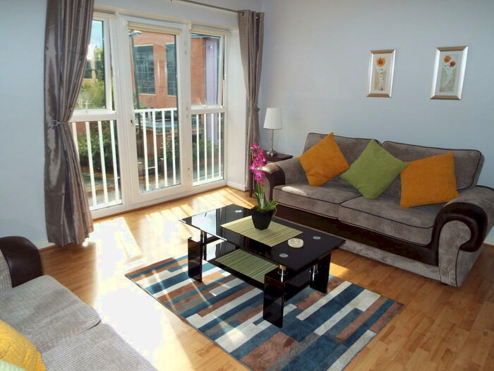 2 Bedroom Apartment To Rent In Sallyport House, City Centre, NE1
