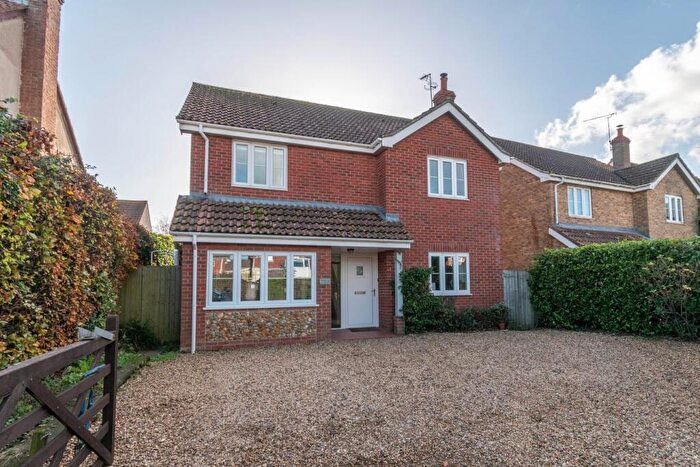 4 Bedroom Detached House For Sale In Greenway Lane, Fakenham, NR21