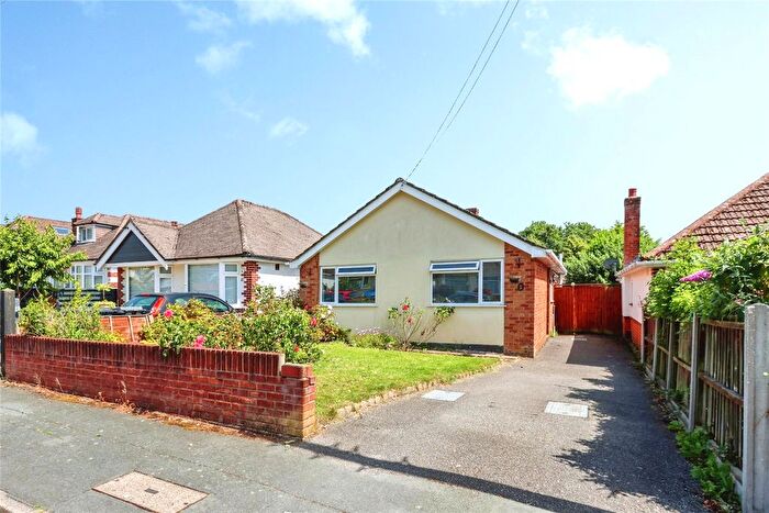 2 Bedroom Bungalow For Sale In Throopside Avenue, Throop Village, Bournemouth, Dorset, BH9