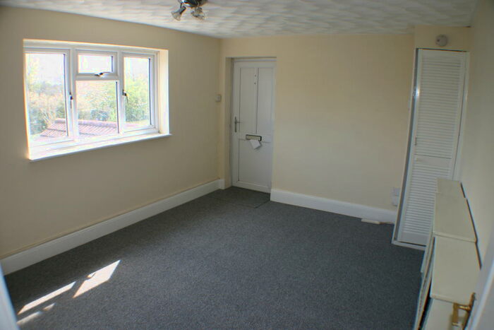 3 Bedroom Flat To Rent In Ringwood Road, Totton, Southampton, SO40