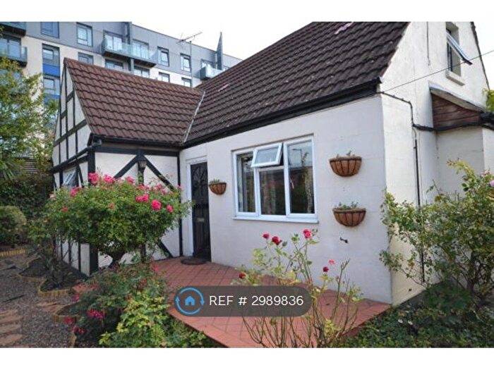 4 Bedroom Detached House To Rent In Pier Approach Road, Gillingham, ME7