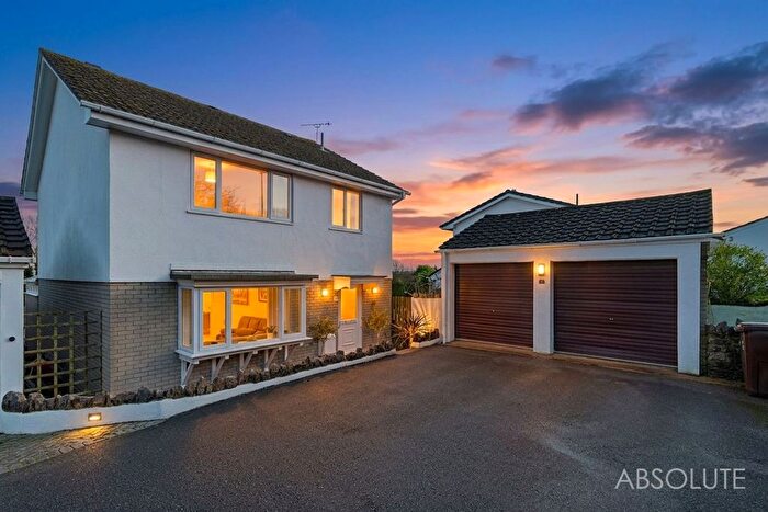 5 Bedroom Detached House For Sale In Kensey Close, Torquay, TQ1