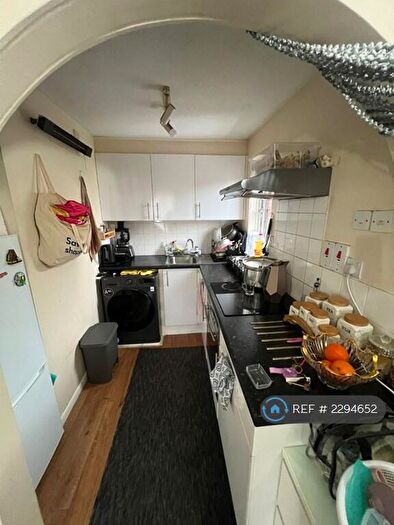 Studio To Rent In Croydon, Croydon, CR0