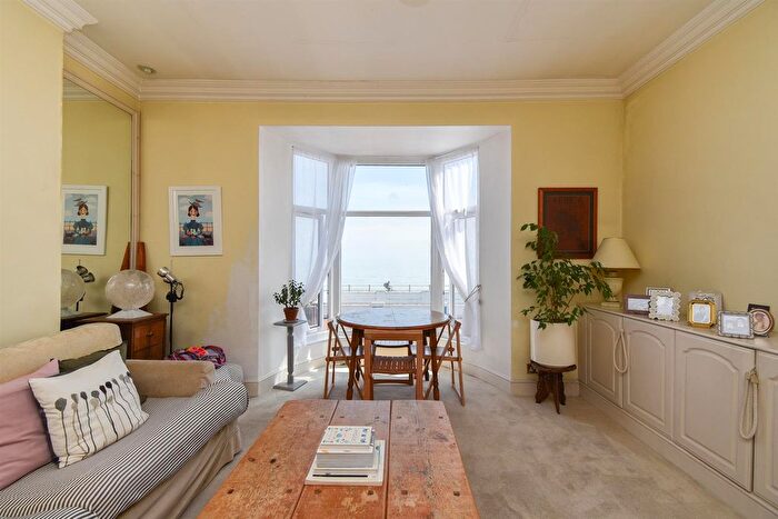 3 Bedroom Terraced House For Sale In White Rock, Hastings, TN34