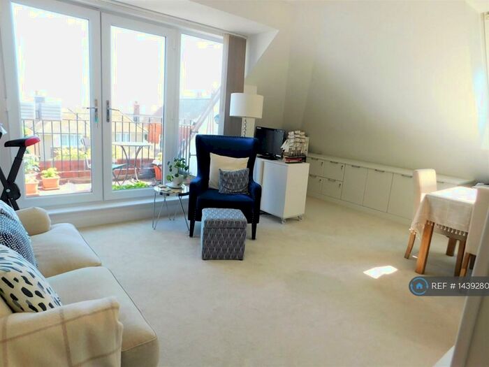 1 Bedroom Flat To Rent In Harold Road, Frinton-On-Sea, CO13
