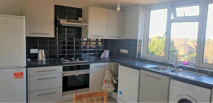3 Bedroom Flat To Rent In Glebelands Road, Feltham TW14