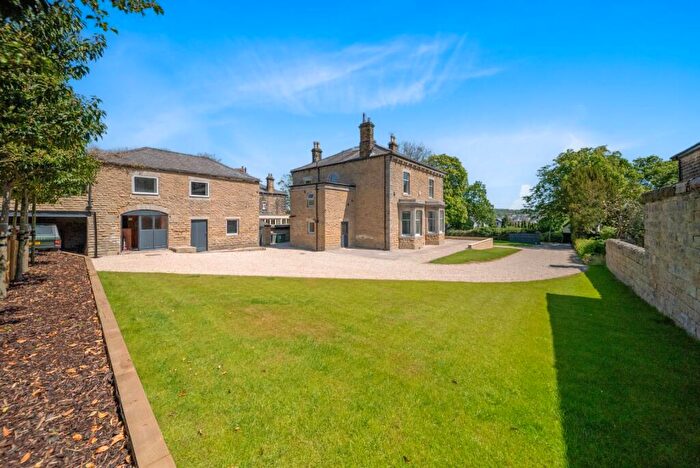 5 Bedroom Detached House For Sale In Scotland Lane, Horsforth, Leeds, West Yorkshire, LS18