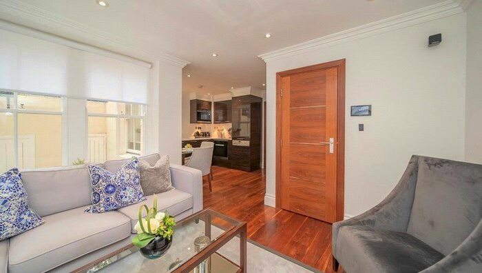 1 Bedroom Flat To Rent In Kensington Garden Square, London, W2