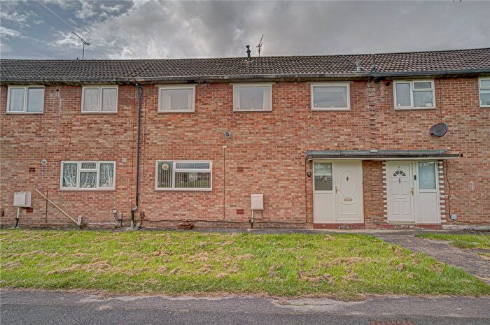 3 Bedroom Terraced House For Sale In Ripon Way, Park South, Swindon, Wiltshire, SN3