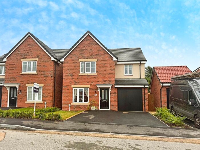 4 Bedroom Detached House For Sale In Crown Crescent, Bolsover, S44