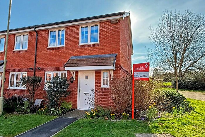 3 Bedroom Semi-Detached House For Sale In Fordingbridge, SP6