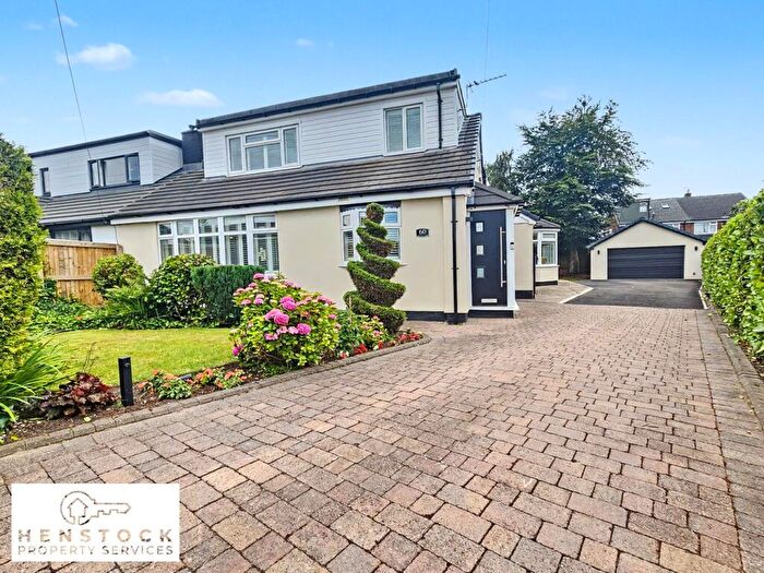 3 Bedroom Semi-Detached Bungalow For Sale In Cheltenham Road, Alkrington, Middleton, Manchester, M24