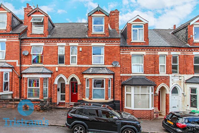 3 Bedroom Town House For Sale In Bleasby Street, Nottingham, NG2