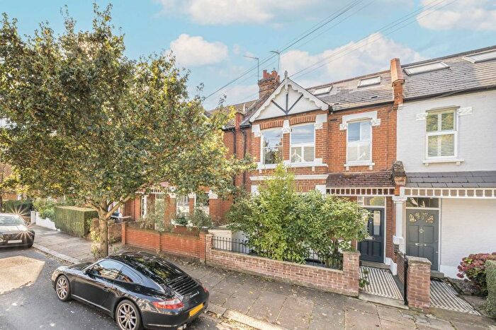 2 Bedroom Flat To Rent In St. Albans Avenue, London, W4