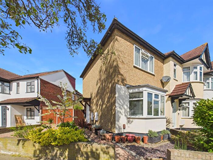 2 Bedroom End Of Terrace House For Sale In Filey Waye, Ruislip, HA4