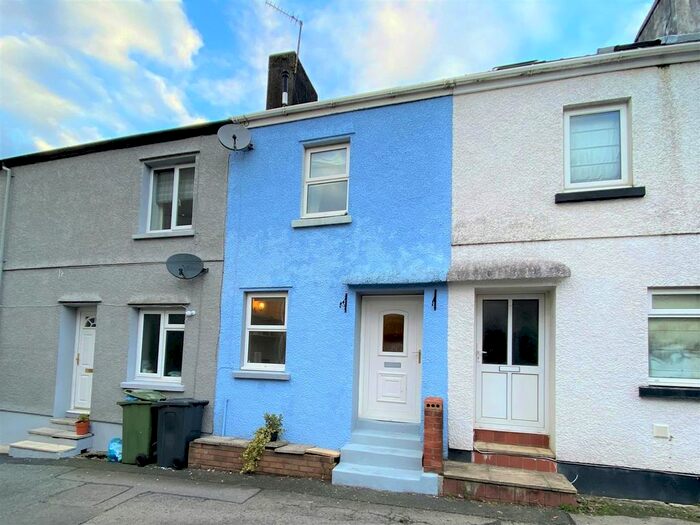 2 Bedroom Terraced House To Rent In North Bank, Llandeilo SA19