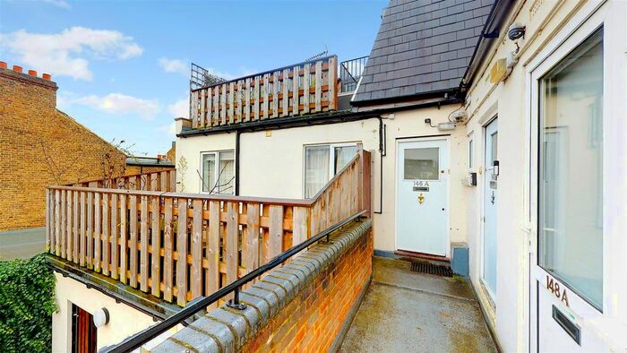 1 Bedroom Flat To Rent In Stanley Road, Teddington TW11