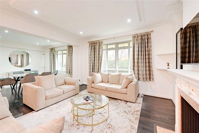 2 Bedroom Flat To Rent In Viceroy Court, - Prince Albert Road, London, NW8