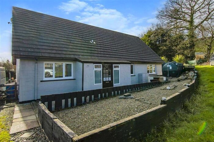 4 Bedroom Detached Bungalow For Sale In Mydroilyn, Lampeter, Ceredigion, SA48