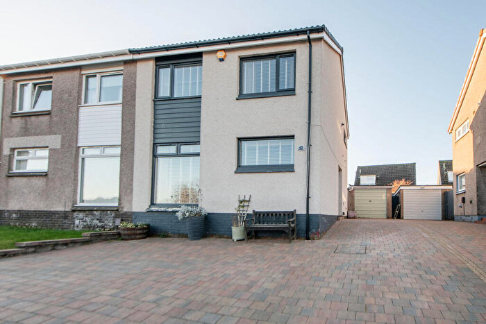 3 Bedroom Semi Detached House For Sale In Braehead, Alloa, FK10