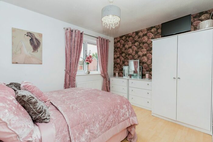 3 Bedroom Detached House For Sale In Austin Close, Leyland, Lancashire, PR25