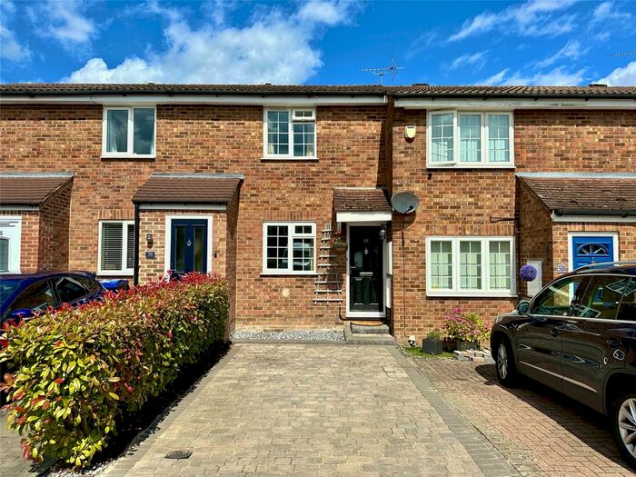 2 Bedroom Terraced House For Sale In Cherrytree Close, Owlsmoor, Sandhurst, Berkshire, GU47