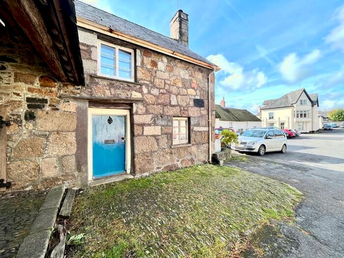 2 Bedroom Detached House For Sale In Exeter, EX6