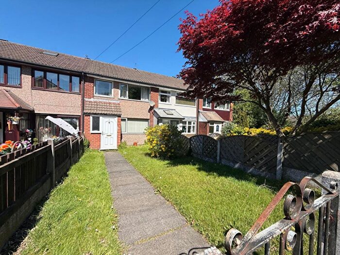 3 Bedroom Terraced House For Sale In Wirral Close, Swinton, M27