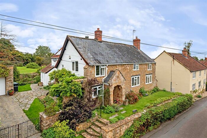 3 Bedroom Detached House For Sale In Barrington, Ilminster, Somerset, TA19