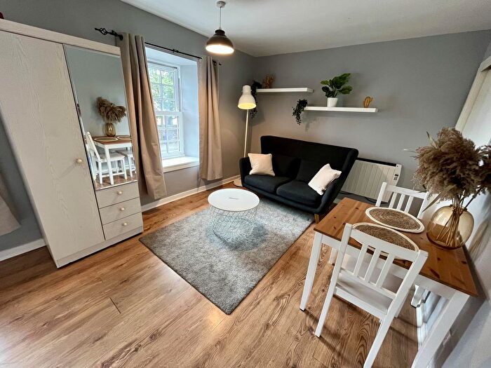 1 Bedroom Flat To Rent In King Street, Aberdeen, AB24