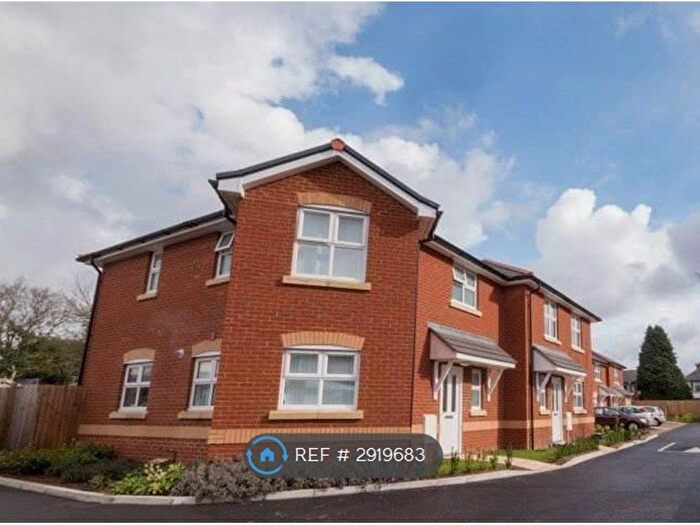 4 Bedroom Semi-Detached House To Rent In George Close, Bournemouth, BH10