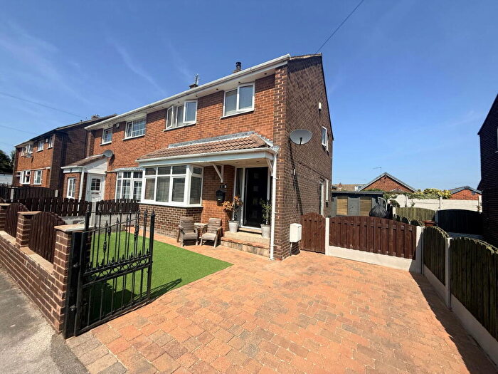 3 Bedroom Semi Detached House For Sale In Bentham Drive, Barnsley, S71