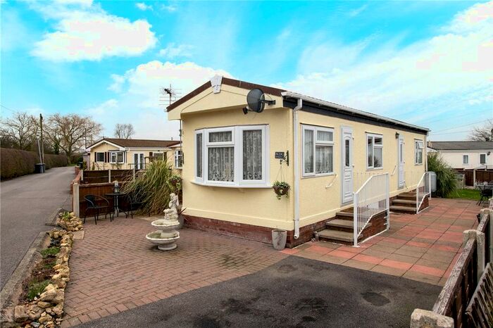 2 Bedroom Bungalow For Sale In Braemar Residential Park, Kirkby Green, Lincoln, LN4